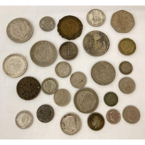 36 - A collection of antique and vintage British coins. Sovereign heads of Edward VII, George V, VI and E... 