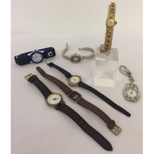 1115 - 5 vintage quartz watches together with 2 mechanical watches, all in working order.  Comprising: 5 la... 