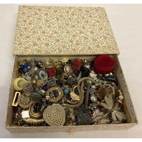 26 - A box of vintage and modern costume jewellery, mostly rings and earrings.