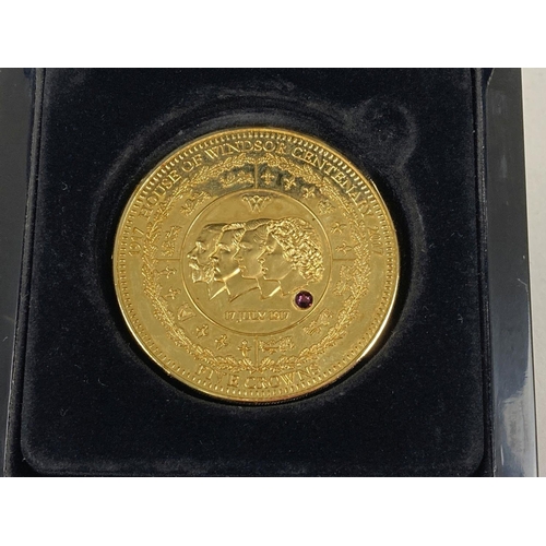 6 - A large 2017 24ct gold layered House Of Windsor Centenary 5 crown coin by The Bradford Exchange. Lim... 