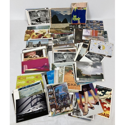 361 - Approx. 215 assorted modern postcards, mostly depicting art. Cards also include advertising and over... 