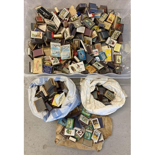 303 - Phillumeny Collection - a quantity of assorted vintage matchboxes and matchbooks.