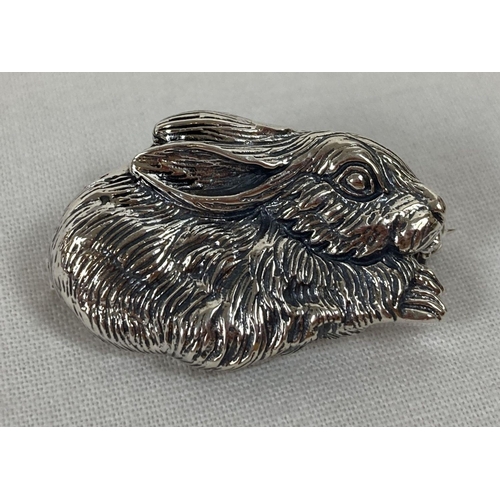 1063 - A modern silver brooch in the shape of a rabbit. Marked 