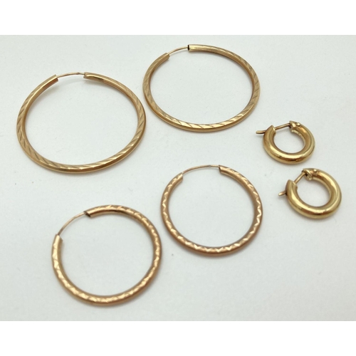 150 - 3 pairs of 9ct gold hoop earrings. 2 pairs with diamond cut patterns to one side and a small plain p... 