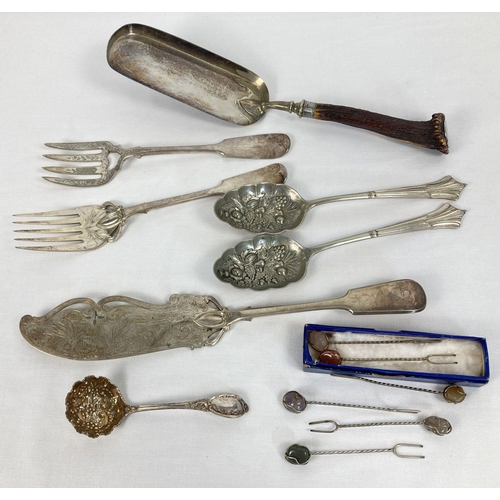 353 - A collection of antique & vintage silver plated cutlery items. To include a late 19th century Mappin... 