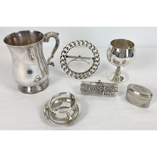 356 - 6 assorted silver plated items to include tankard, picture frame and trinket pot. Lot includes Falst... 