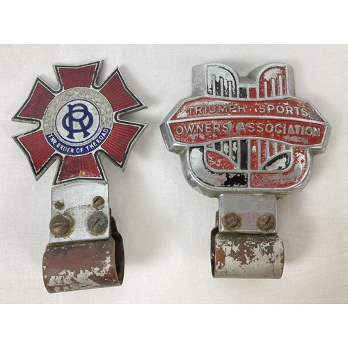 1252 - 2 vintage 1960's car badges complete with fixing brackets. A Triumph Sports Owners Association badge... 