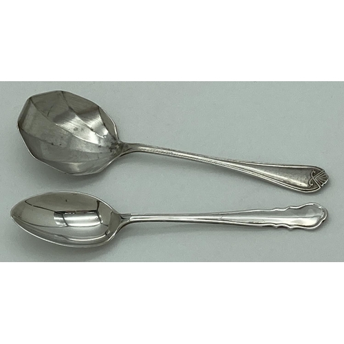 1071 - 2 vintage 1920's hallmarked silver spoons, one boxed. A boxed William Hutton and Sons Ltd tea spoon ... 