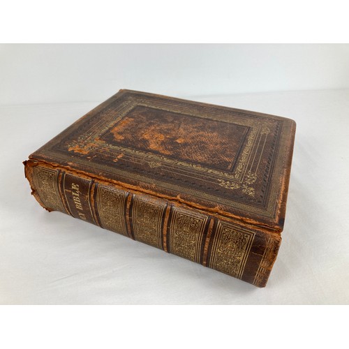 1216 - A large antique leather bound Brown's Self Interpreting Bible Printed by A Fullarton And Co., Edinbu... 