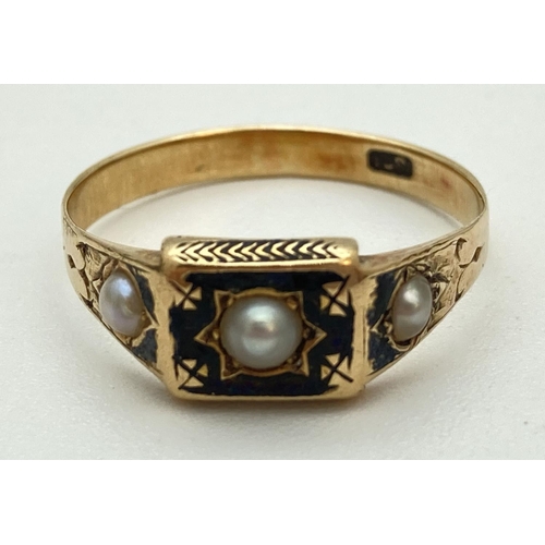 1103 - A Victorian 18ct gold pearl set mourning ring with black enamelled detail. Some wear to enamelling. ... 