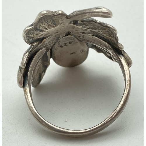 1163 - A large 925 silver and hematite acorn design statement ring. Stamped 925 to underside. Ring size Q½.