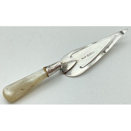 1211 - A vintage silver bookmark in the form of a trowel, with mother of pearl handle. Blade fully hallmark... 