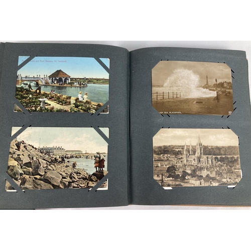 265 - 4 Victorian & vintage postcard albums containing a quantity of assorted cards (2 empty).