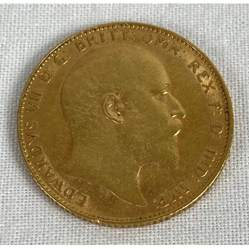 40 - A 1907 Edward VII 22ct gold sovereign, in very fine condition.