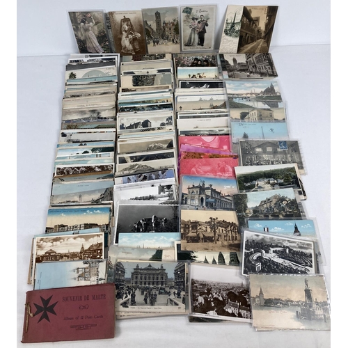 281 - 200+ assorted Edwardian & vintage foreign postcards, mostly European. To include cards from: France,... 