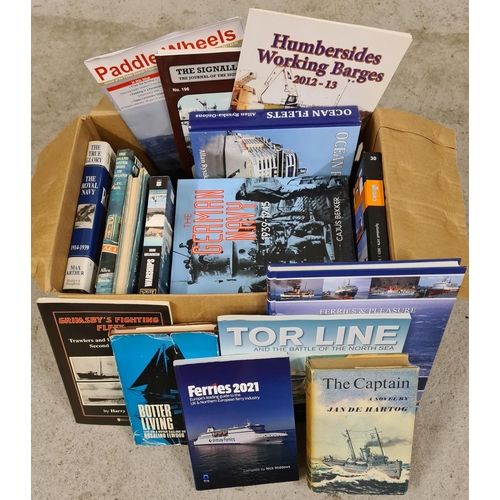 114 - A box of books relating to boats and shipping and the Navy.