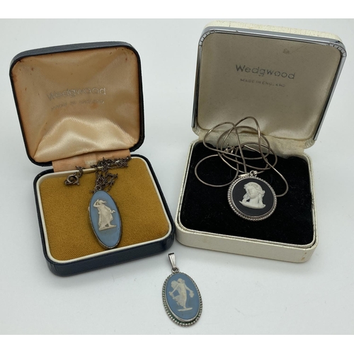 1080 - 2 boxed and 1 unboxed, hallmarked silver Wedgwood Jasper ware pendants. A 1970's boxed 3cm long oval... 