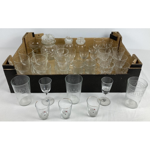 1299 - A box of assorted vintage and Edwardian glasses, to include sets, some etched.