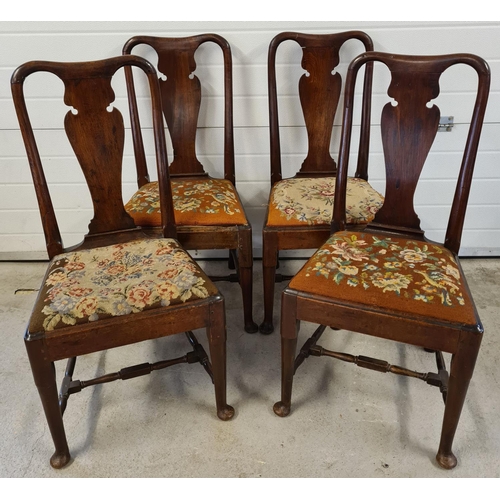 1474 - A set of 4 William & Mary 17th century, mahogany high back dining chairs. With straight legs, turned... 