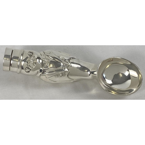 1210 - A modern heavy silver plated ice cream scoop with handle in the form of a suited penguin. Approx. 18... 