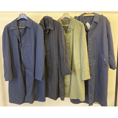 315 - 4 men's vintage raincoats and macs, in varying colours and sizes.