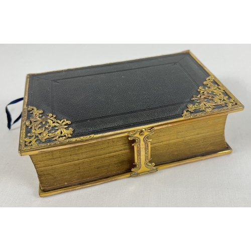 1266 - A vintage leather bound book of Common Prayer with decorative brass corners and catch. Printed by Ge... 