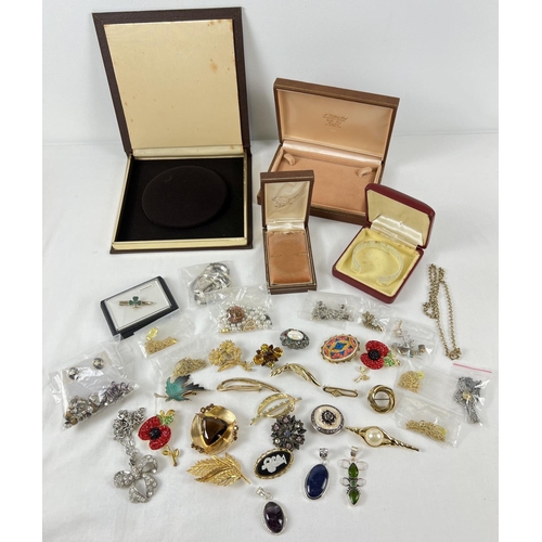 1063 - A collection of vintage and modern costume jewellery and empty jewellery presentation boxes. To incl... 