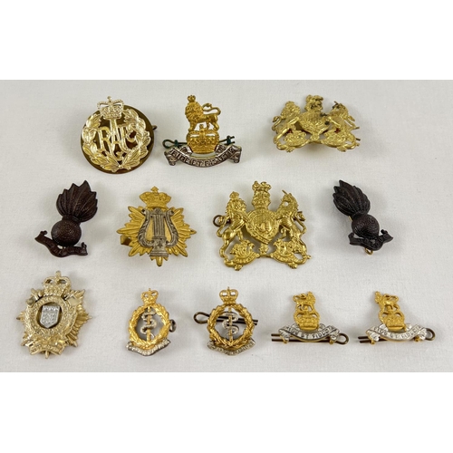 3 - A collection of assorted vintage and modern military cap badges. To include: Royal Artillery, Royal ... 