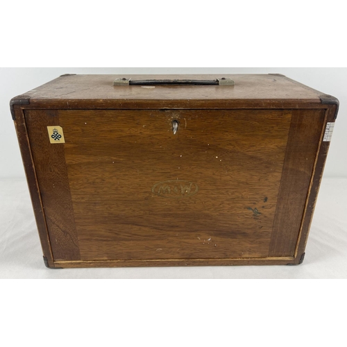 1295 - A vintage wooden M & W (Moore & Wright) engineers 7 drawer tool chest. Bakelite handles to all drawe... 