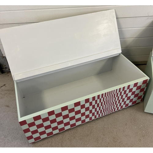 1325 - 2 large painted wooden storage/toy chests decorated with optical illusion patterns. Both with lift u... 