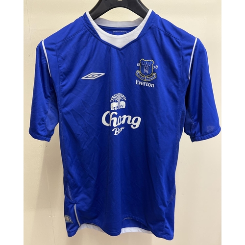 1222 - A Child's Everton FC 2004/05 season football shirt. Size XLB.