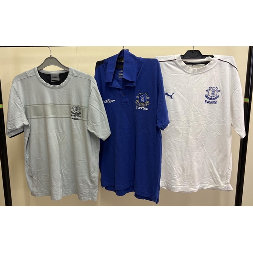 1227 - 3 Everton football T-shirts to include, blue Umbro shirt (size S), a white Puma shirt (size S) and a... 