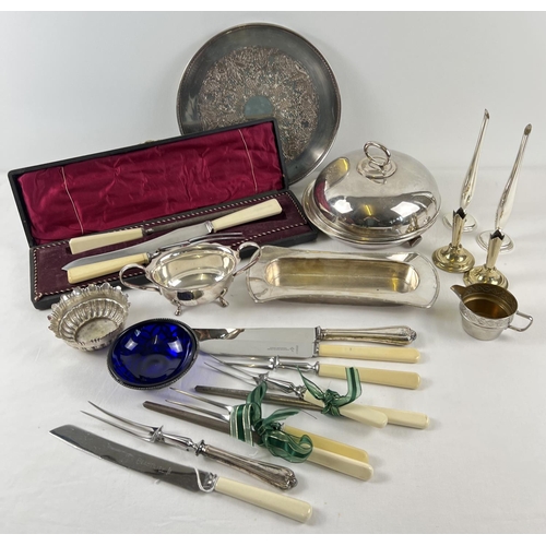 1128 - A box of assorted vintage silver plated table items and cutlery. To include: early 20th century Elki... 