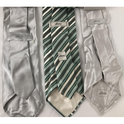 10 - 3 vintage Brioni men's silk ties. 2 in plain natural colours and a striped green tie.