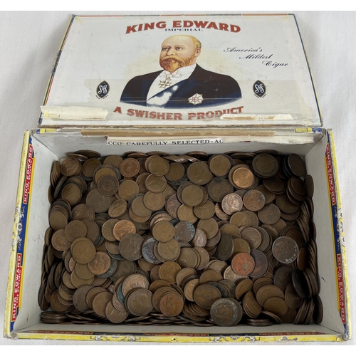 21 - A box of vintage farthing and ½p coins to include sovereign heads of George V, VI and Elizabeth II.