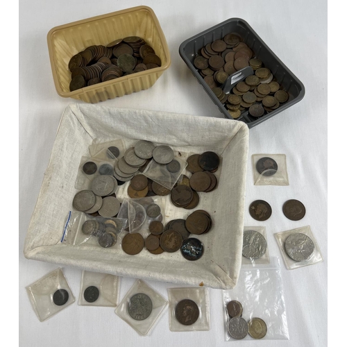 44 - 3 trays of assorted pre decimal coins to include: half pennies, farthings, pennies, half crowns, Sil... 