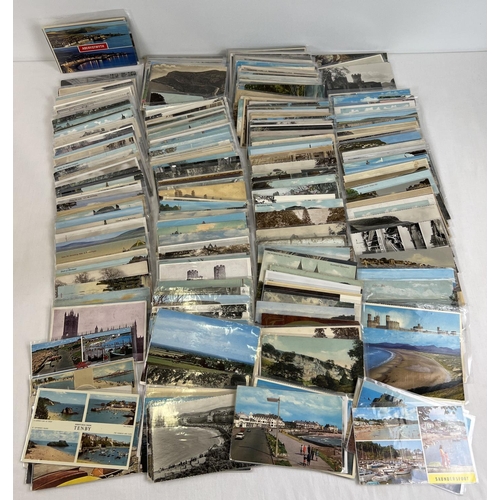 297 - Ex Dealers Stock - approx. 330+ assorted Edwardian & vintage British postcards, all in plastic sleev... 