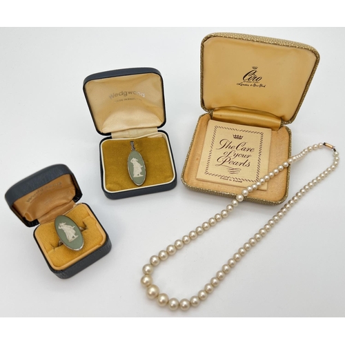 84 - A boxed vintage silver & green Jasper ware pendant by Wedgwood, together with a matching dress ring.... 