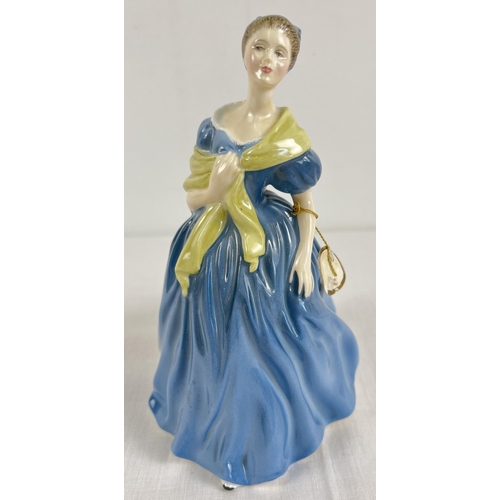 1233 - A ceramic figurine of 