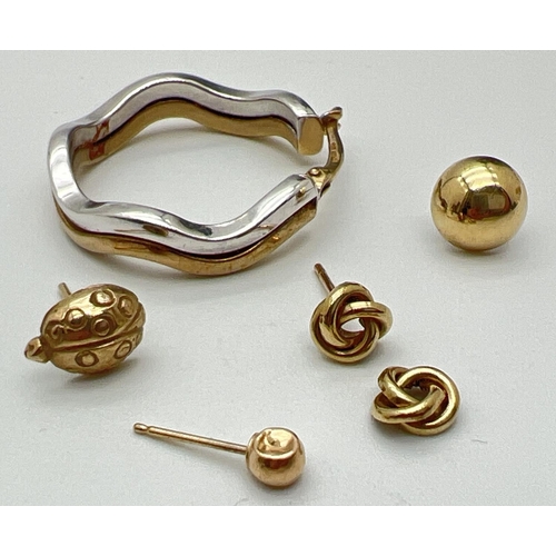 1062 - A small collection of scrap gold jewellery. Approx. 2.6g.