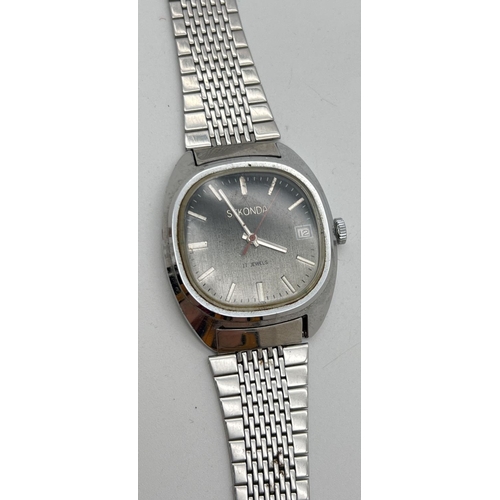 1200 - A men's vintage 313449 wristwatch by Sekonda. Grey ombre effect face with stainless steel case and s... 