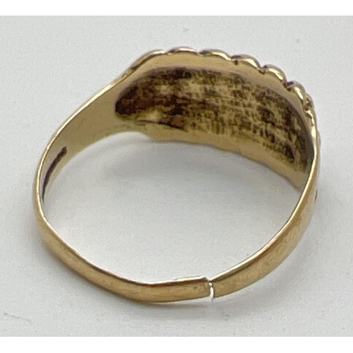 1060 - A 9ct gold keeper ring for scrap or repair - ring cut through. Gold marks to inside of band. Size T,... 