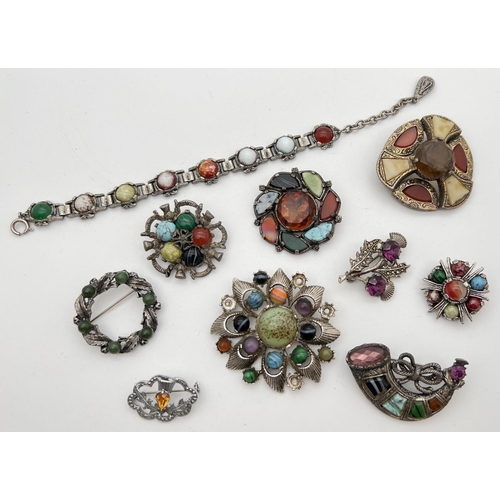 1134 - A collection of Scottish and natural agate set jewellery in varying conditions, mostly brooches. To ... 