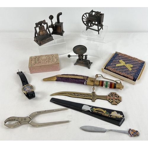 1348 - A collection of assorted vintage items to include 4 'Playme' novelty metal pencil sharpeners. Lot al... 