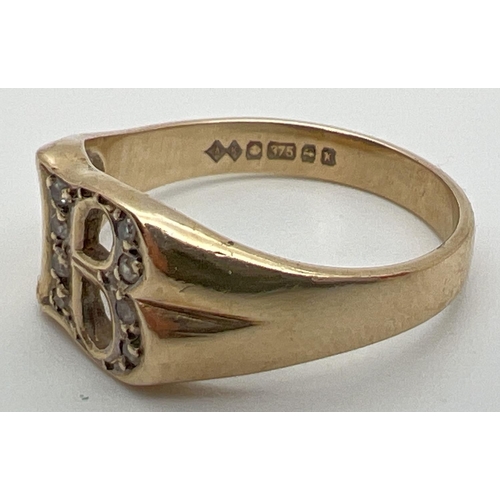 94 - A 9ct gold, B initial ring set with 8 small diamonds. Fully hallmarked inside band. Ring size N, tot... 