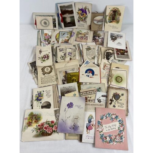 230 - A collection of 100+ assorted Edwardian & vintage greetings cards.