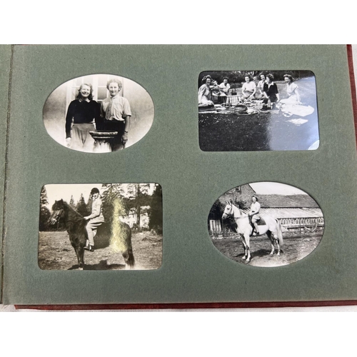 207 - 4 vintage photograph albums containing a quantity of assorted vintage black & white and colour photo... 