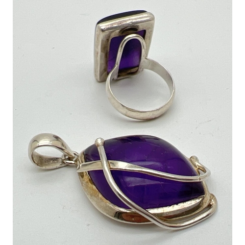 1025 - Two pieces of silver and amethyst jewellery. A modern design large square cut amethyst stone set dre... 