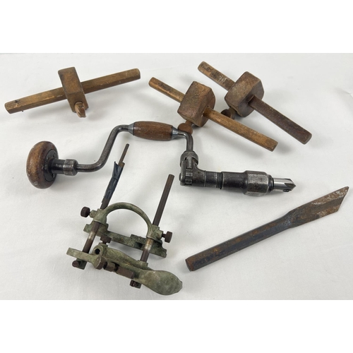 1331 - A collection of assorted vintage wood working tools to include a Rapier plough plane and a hand brac... 