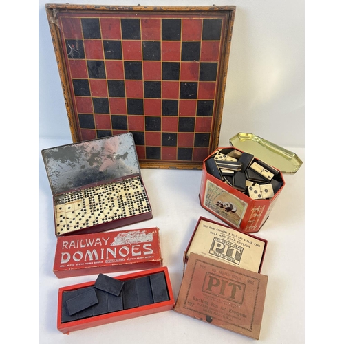 62 - A collection of assorted vintage & antique games to include bone set of 9's dominoes (incomplete). L... 